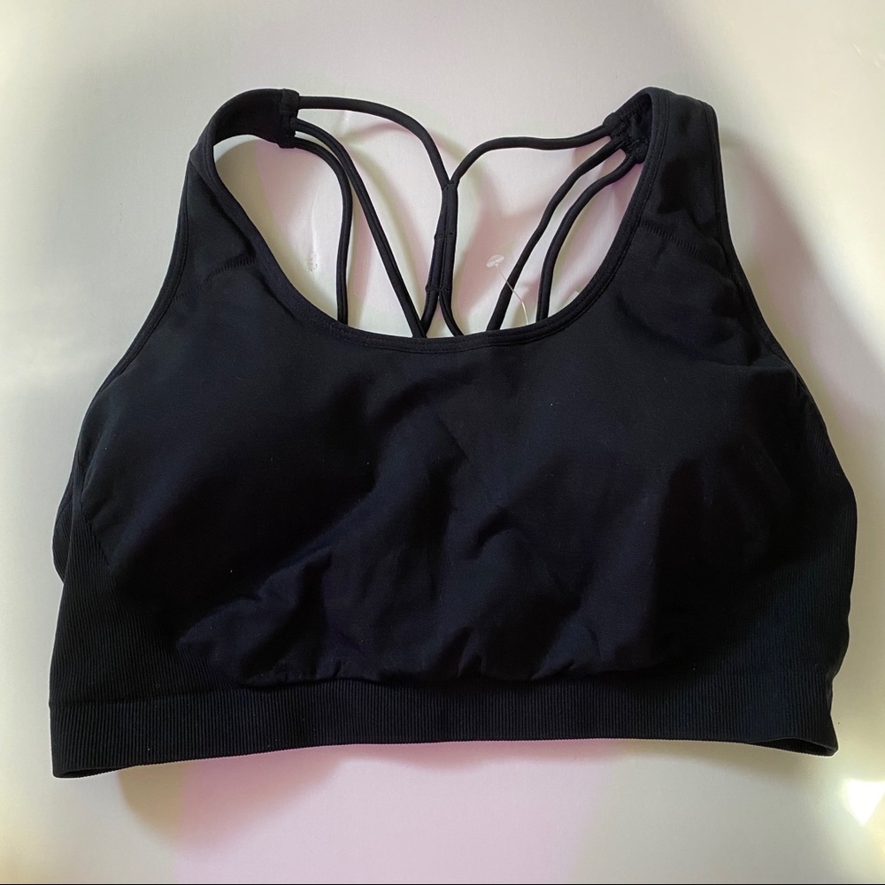 Fabletics Conner Sports Bra